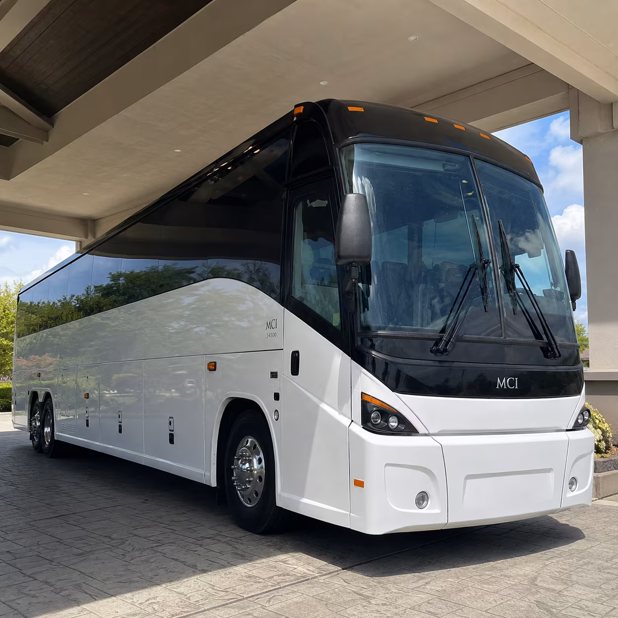 lincoln bus rental service area
